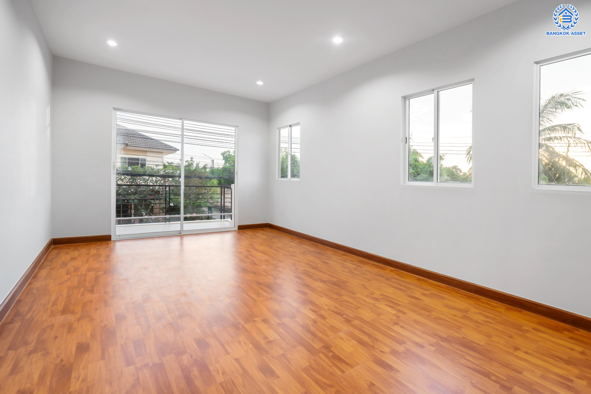 บ้านมือสองตกแต่งใหม่ โครงการ เดอะแพลนท์ ราชพฤกษ์-พระราม5 #หลังมุม! เนื้อที่ 51.2 ตร.ว. ฟังก์ชัน 3 ห้องนอน 2 ห้องน้ำ จอดรถได้ 2 คัน บนทำเลศักยภาพ เดินทางสะดวก ใกล้วงเวียนพระราม5, The Walk, ทางด่วน ศรีรัช และรถไฟฟ้าสายสีม่วง "สถานีบางรักใหญ่"